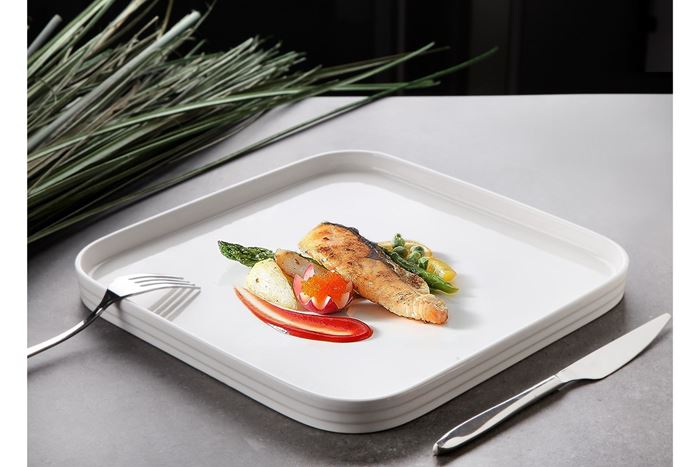 PORSELEN KARE TABAK 28,5X28,4X2,2 CM resmi